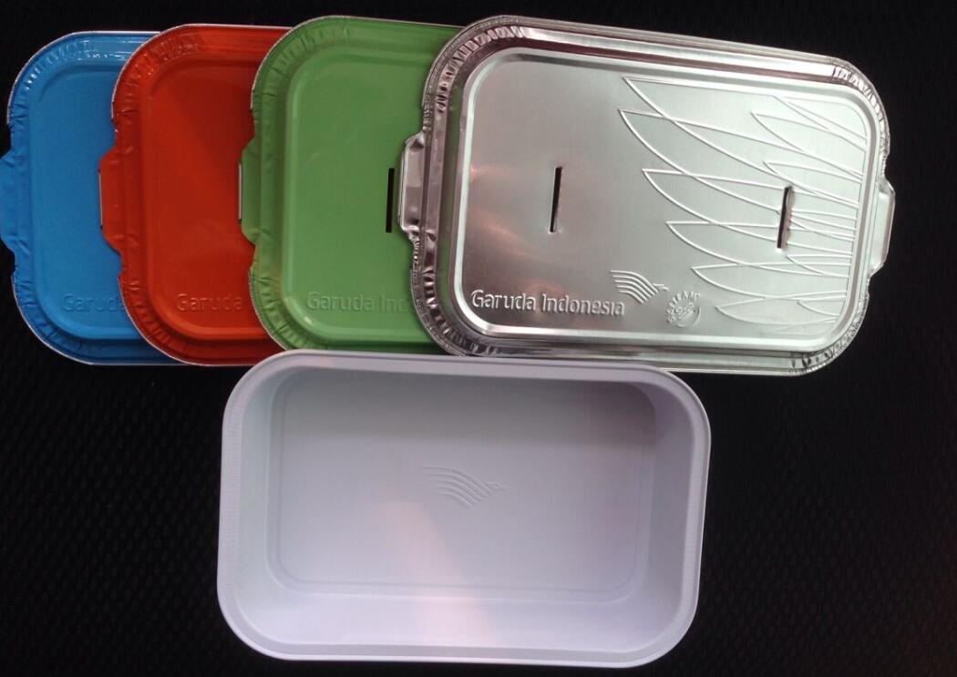 Lacquered aluminium foil containers